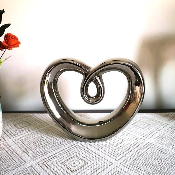 Pier 1 Artsy Heart Shape Silver Ceramic Home Decor 10.5" x 8.5" x 3.5" - Picture 1 of 4